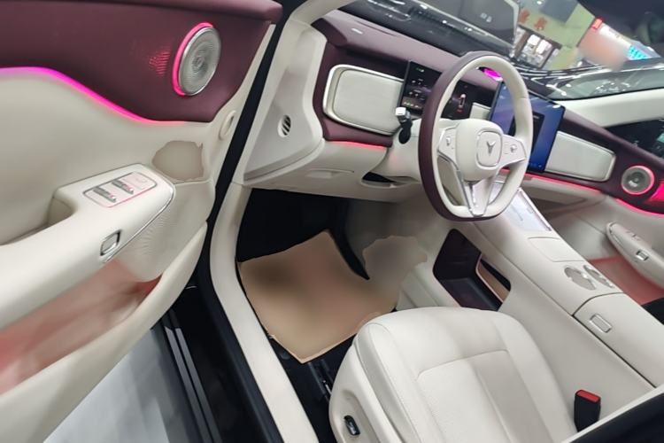 Used VOYAH COURAGE 2025 Model Four-Wheel-Drive Qiankun Edition Driver Seat