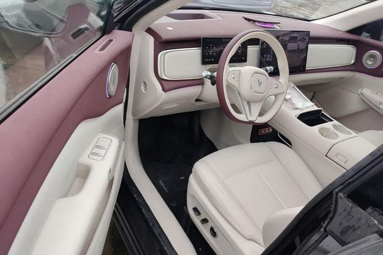 Used VOYAH COURAGE 2025 Model Four-Wheel-Drive Qiankun Edition Driver Seat