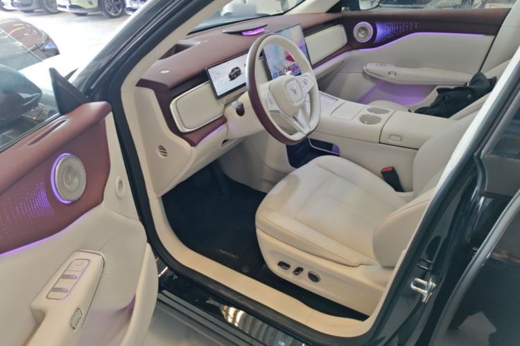 Used VOYAH COURAGE 2025 Model Four-Wheel-Drive Qiankun Edition Driver Seat