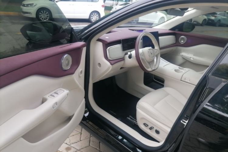 Used VOYAH COURAGE 2025 Model Four-Wheel-Drive Qiankun Edition Driver Seat