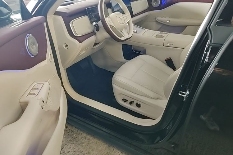 Used VOYAH COURAGE 2025 Model Four-Wheel-Drive Qiankun Edition Driver Seat
