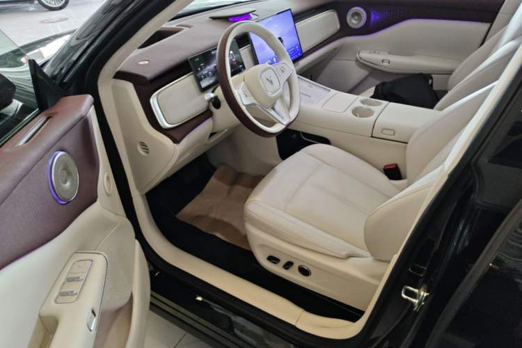 Used VOYAH COURAGE 2025 Model Four-Wheel-Drive Qiankun Edition Driver Seat