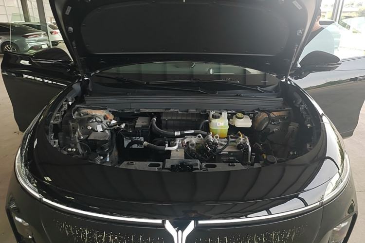 Used VOYAH COURAGE 2025 Model Four-Wheel-Drive Qiankun Edition Engine Bay