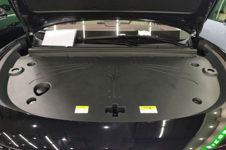 Used VOYAH COURAGE 2025 Model Four-Wheel-Drive Qiankun Edition Engine Bay