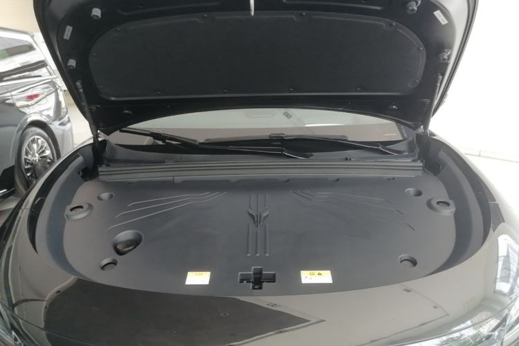 Used VOYAH COURAGE 2025 Model Four-Wheel-Drive Qiankun Edition Engine Bay