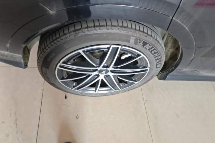 Used VOYAH COURAGE 2025 Model Four-Wheel-Drive Qiankun Edition Exterior 5