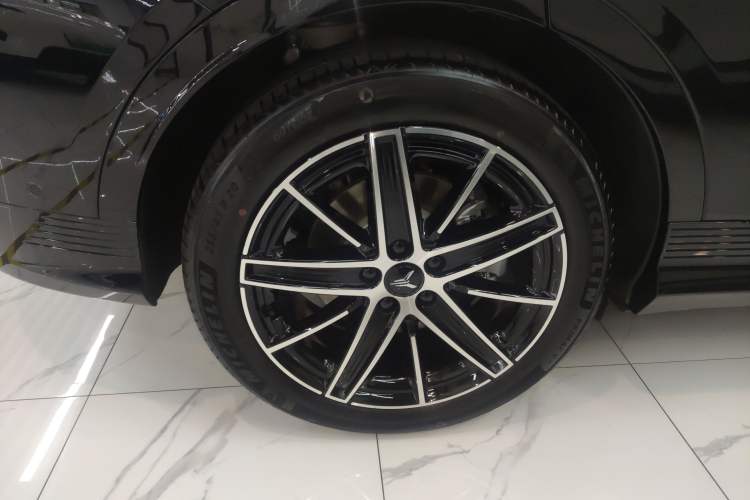 Used VOYAH COURAGE 2025 Model Four-Wheel-Drive Qiankun Edition Exterior 8