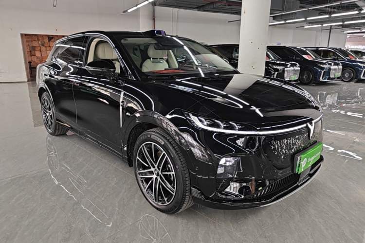 Used VOYAH COURAGE 2025 Model Four-Wheel-Drive Qiankun Edition Front Right 45 Deg