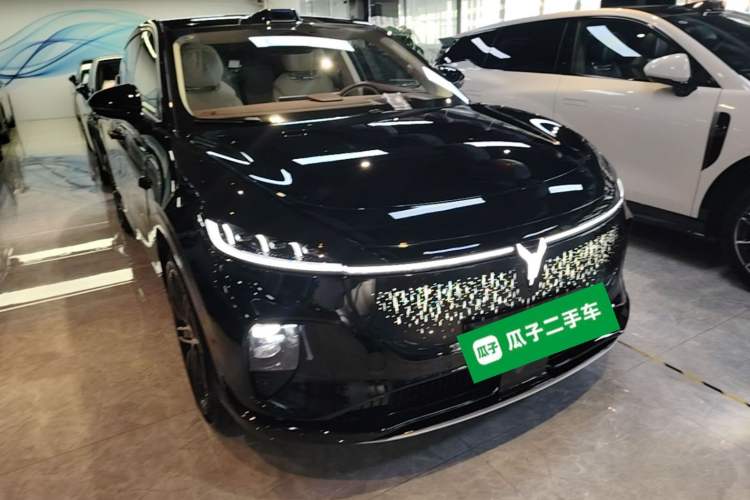 Used VOYAH COURAGE 2025 Model Four-Wheel-Drive Qiankun Edition Front Right 45 Deg