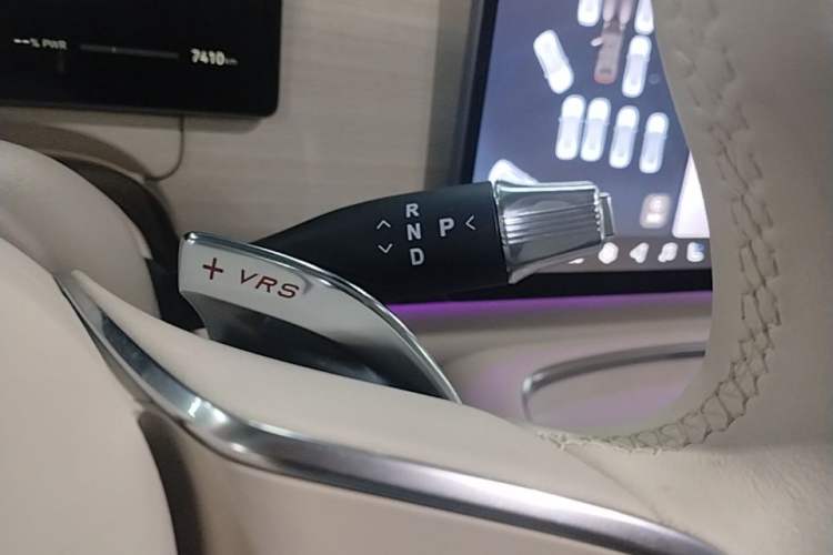 Used VOYAH COURAGE 2025 Model Four-Wheel-Drive Qiankun Edition Gear Lever