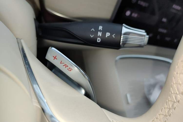 Used VOYAH COURAGE 2025 Model Four-Wheel-Drive Qiankun Edition Gear Lever