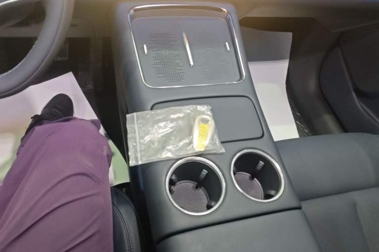 Used VOYAH COURAGE 2025 Model Four-Wheel-Drive Qiankun Edition Gear Lever