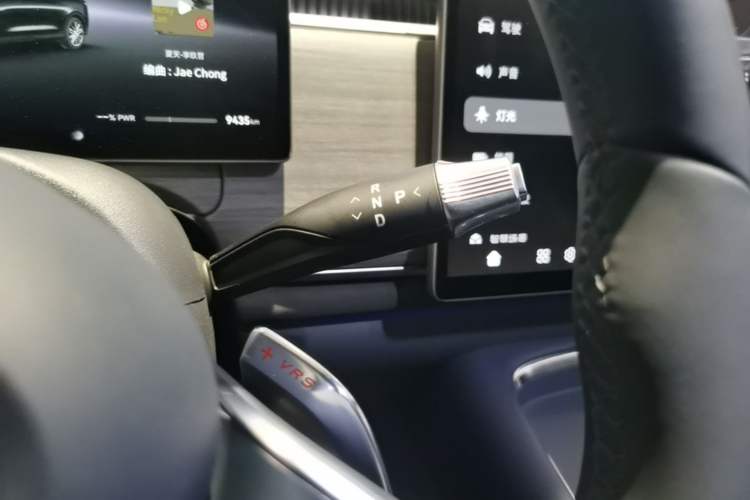 Used VOYAH COURAGE 2025 Model Four-Wheel-Drive Qiankun Edition Gear Lever