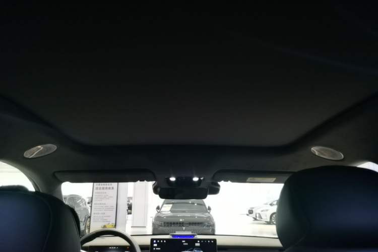 Used VOYAH COURAGE 2025 Model Four-Wheel-Drive Qiankun Edition Headliner