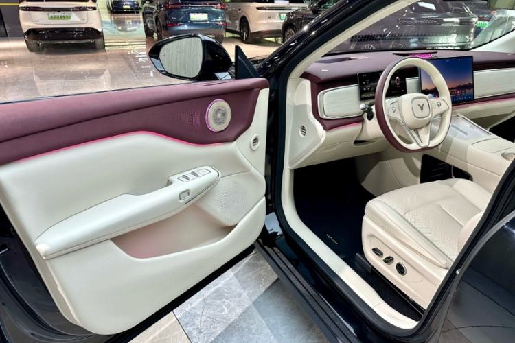 Used VOYAH COURAGE 2025 Model Four-Wheel-Drive Qiankun Edition Interior 12