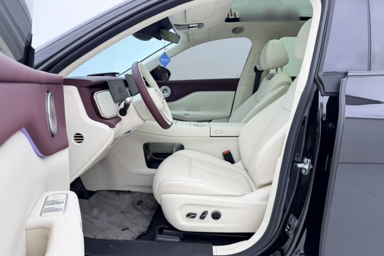 Used VOYAH COURAGE 2025 Model Rear-Drive Qiankun Edition Interior 2