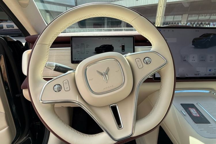 Used VOYAH COURAGE 2025 Model Four-Wheel-Drive Qiankun Edition Interior 4