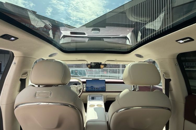 Used VOYAH COURAGE 2025 Model Four-Wheel-Drive Qiankun Edition Interior 5