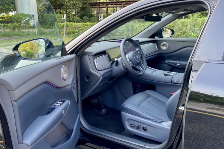 Used VOYAH COURAGE 2025 Model Four-Wheel-Drive Qiankun Edition Interior 6