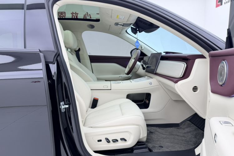 Used VOYAH COURAGE 2025 Model Rear-Drive Qiankun Edition Interior 6