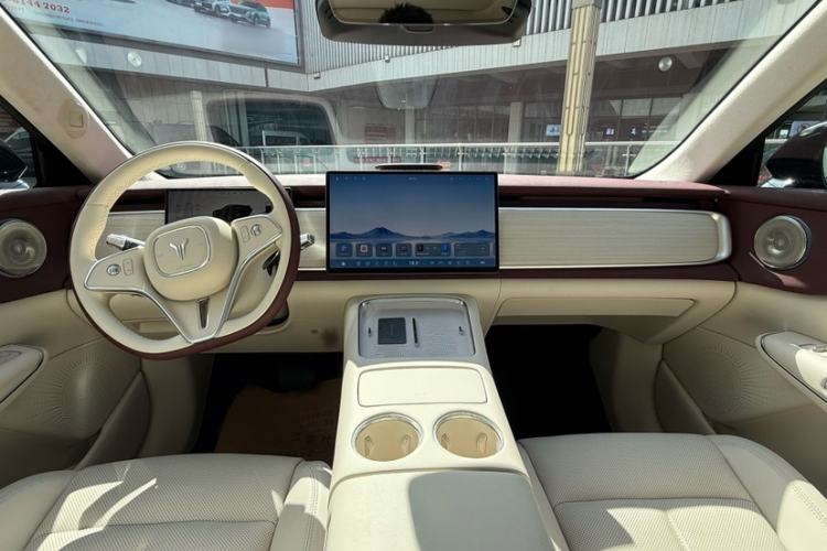 Used VOYAH COURAGE 2025 Model Four-Wheel-Drive Qiankun Edition Interior 7