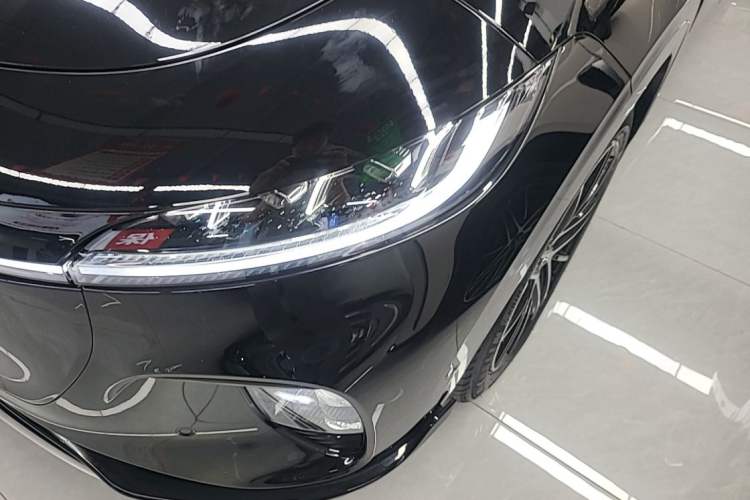 Used VOYAH COURAGE 2025 Model Four-Wheel-Drive Qiankun Edition Left Front Headlight