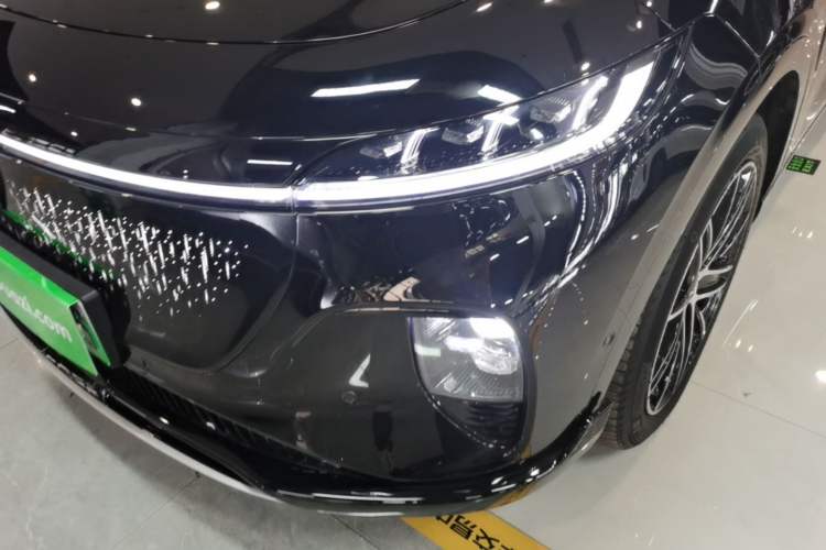 Used VOYAH COURAGE 2025 Model Four-Wheel-Drive Qiankun Edition Left Front Headlight