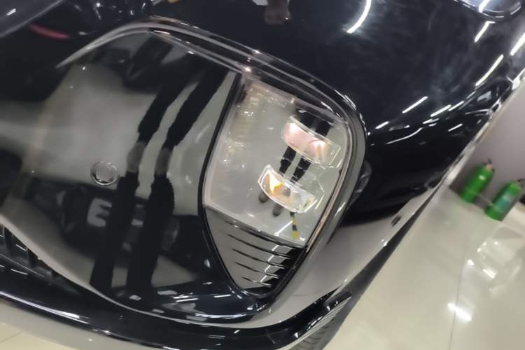 Used VOYAH COURAGE 2025 Model Four-Wheel-Drive Qiankun Edition Left Front Headlight