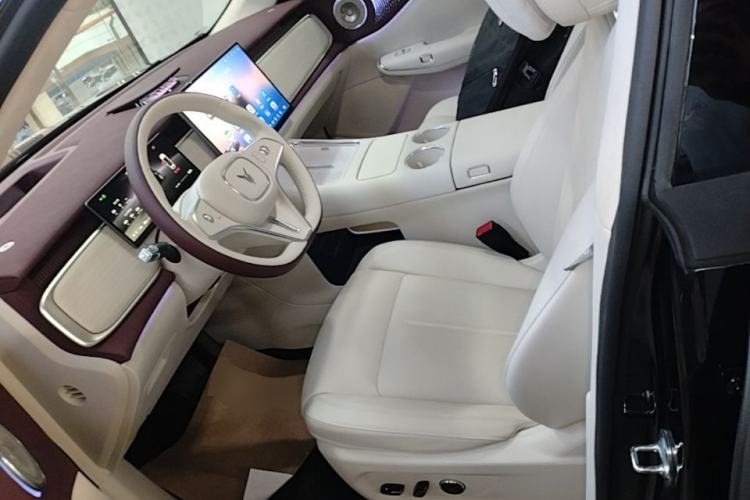 Used VOYAH COURAGE 2025 Model Four-Wheel-Drive Qiankun Edition Left Front Seat