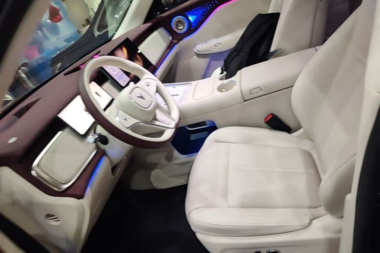 Used VOYAH COURAGE 2025 Model Four-Wheel-Drive Qiankun Edition Left Front Seat