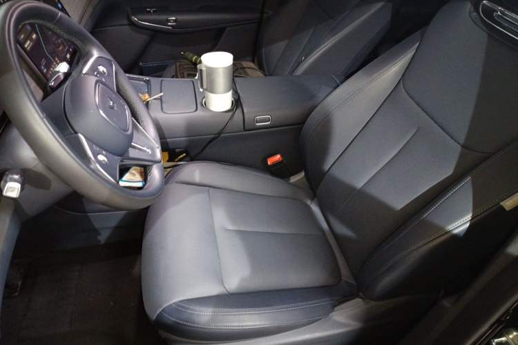 Used VOYAH COURAGE 2025 Model Four-Wheel-Drive Qiankun Edition Left Front Seat