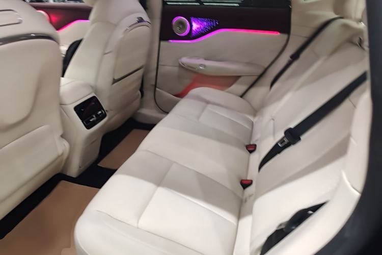 Used VOYAH COURAGE 2025 Model Four-Wheel-Drive Qiankun Edition Left Rear Seat