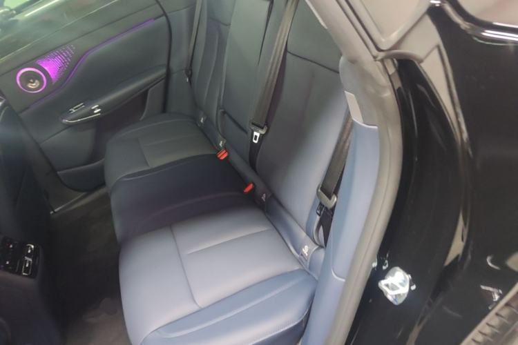 Used VOYAH COURAGE 2025 Model Four-Wheel-Drive Qiankun Edition Left Rear Seat