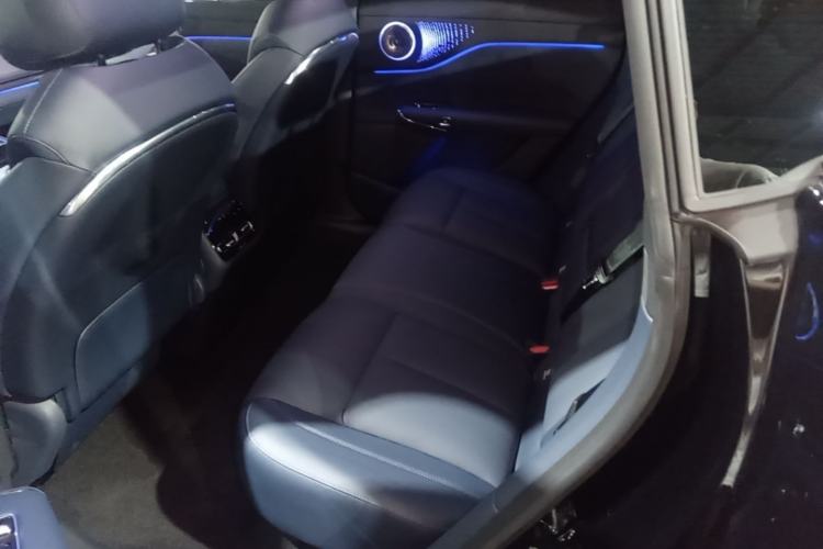 Used VOYAH COURAGE 2025 Model Rear-Drive Qiankun Edition Left Rear Seat