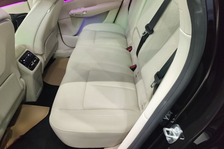 Used VOYAH COURAGE 2025 Model Four-Wheel-Drive Qiankun Edition Left Rear Seat