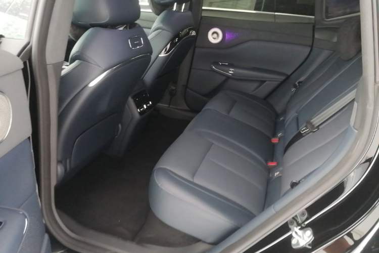 Used VOYAH COURAGE 2025 Model Four-Wheel-Drive Qiankun Edition Left Rear Seat