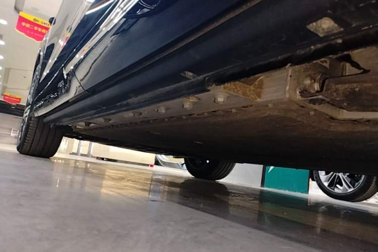 Used VOYAH COURAGE 2025 Model Four-Wheel-Drive Qiankun Edition Left Side Sill