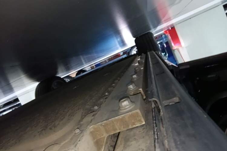 Used VOYAH COURAGE 2025 Model Four-Wheel-Drive Qiankun Edition Left Side Sill