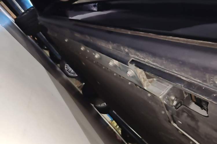 Used VOYAH COURAGE 2025 Model Four-Wheel-Drive Qiankun Edition Left Side Sill