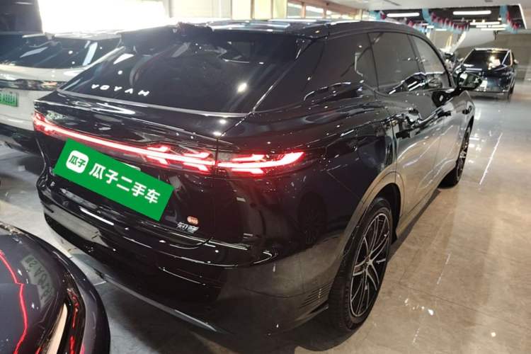 Used VOYAH COURAGE 2025 Model Four-Wheel-Drive Qiankun Edition Rear Right 45 Deg