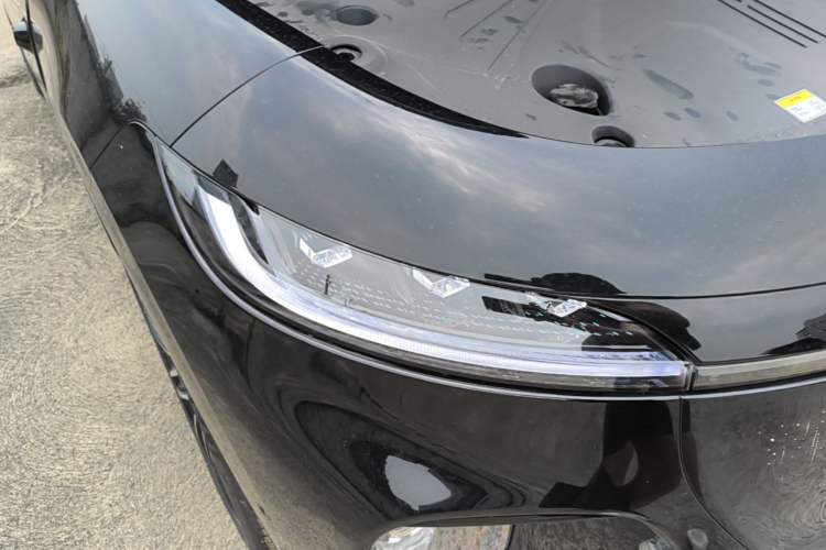 Used VOYAH COURAGE 2025 Model Four-Wheel-Drive Qiankun Edition Right Front Headlight