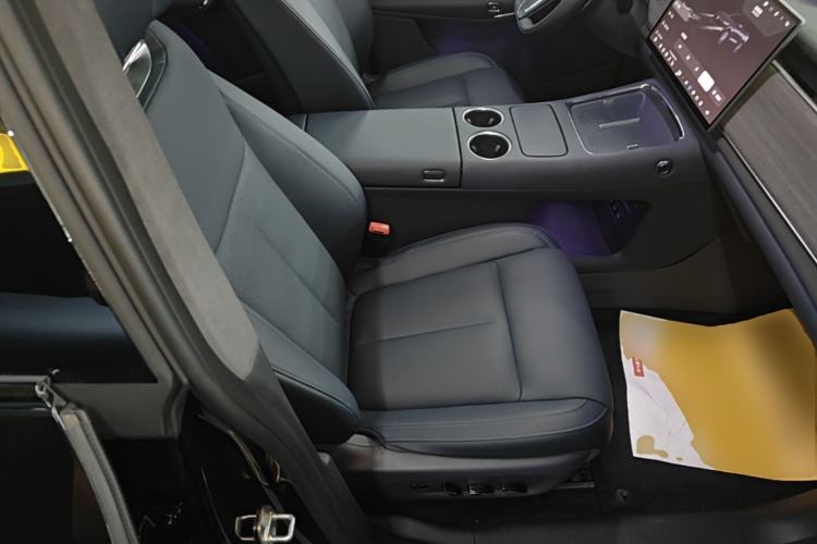 Used VOYAH COURAGE 2025 Model Four-Wheel-Drive Qiankun Edition Right Front Seat