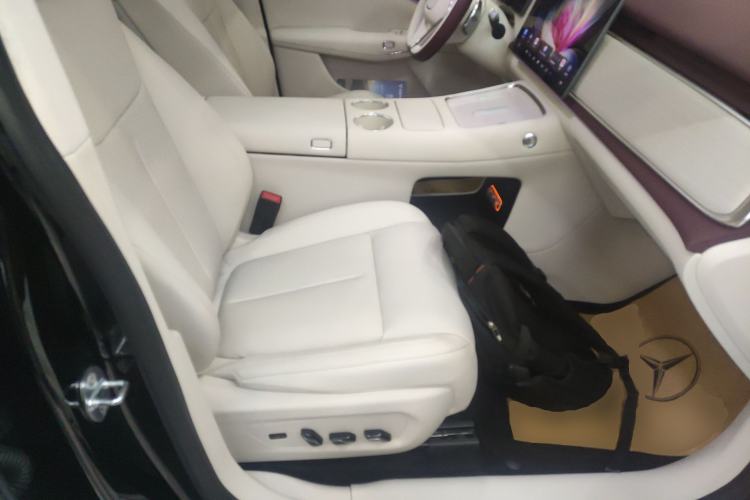 Used VOYAH COURAGE 2025 Model Four-Wheel-Drive Qiankun Edition Right Front Seat