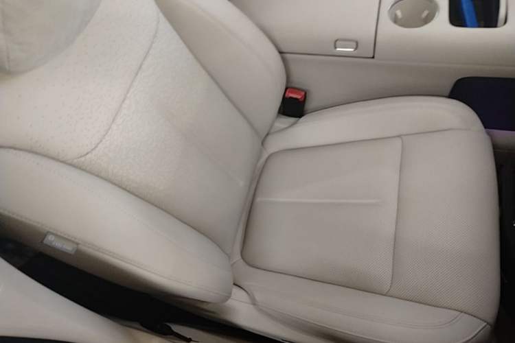 Used VOYAH COURAGE 2025 Model Four-Wheel-Drive Qiankun Edition Right Front Seat