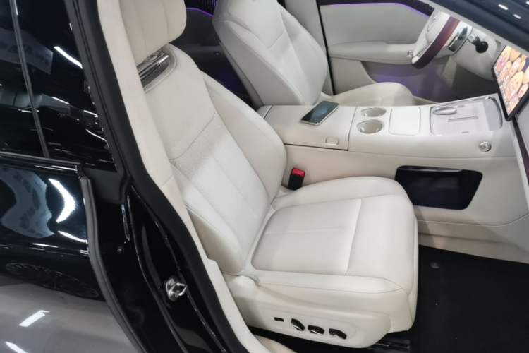 Used VOYAH COURAGE 2025 Model Four-Wheel-Drive Qiankun Edition Right Front Seat