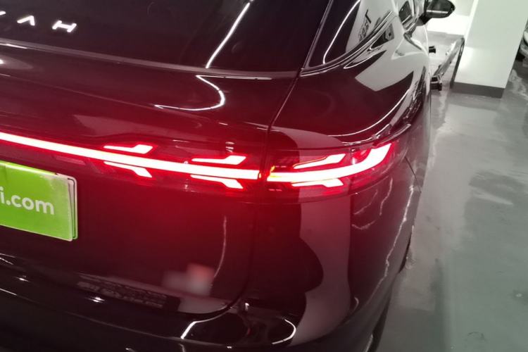 Used VOYAH COURAGE 2025 Model Four-Wheel-Drive Qiankun Edition Right Rear Taillight