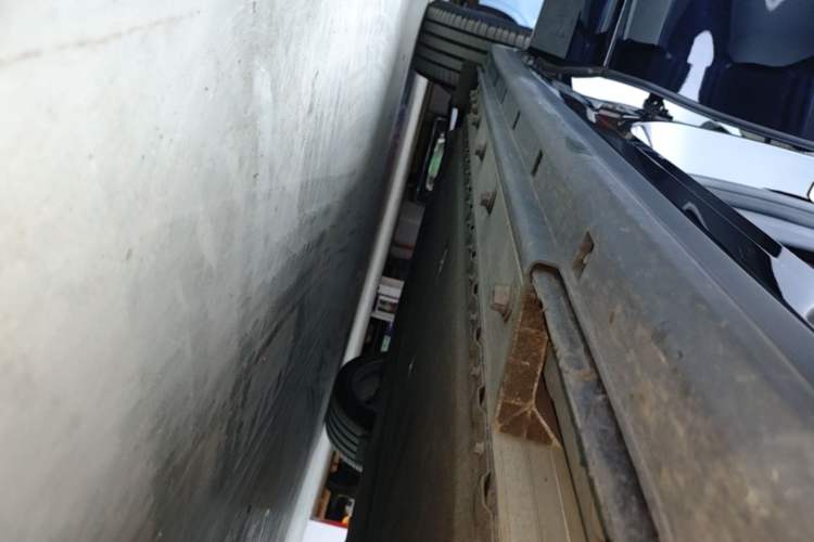 Used VOYAH COURAGE 2025 Model Four-Wheel-Drive Qiankun Edition Right Side Sill