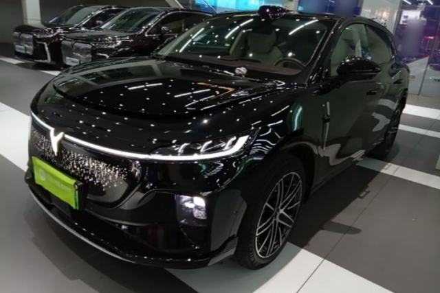 Used VOYAH COURAGE 2025 Model Four-Wheel-Drive Qiankun Edition