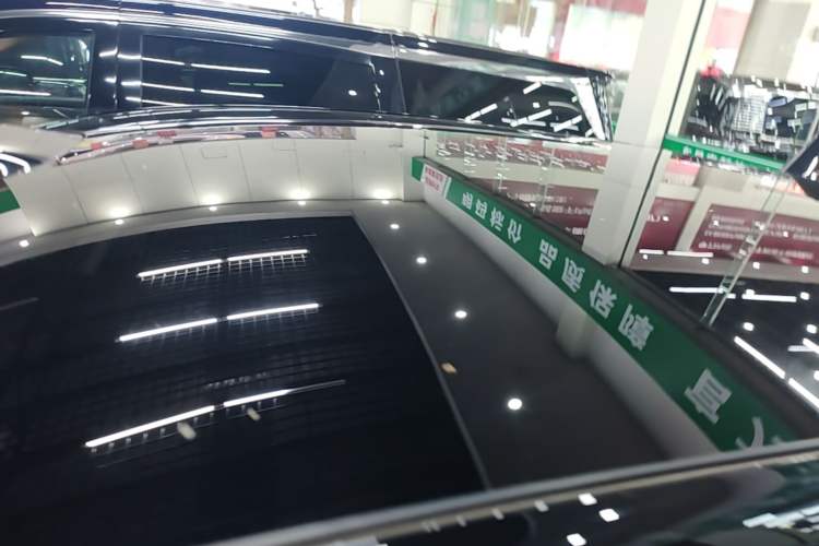 Used VOYAH COURAGE 2025 Model Four-Wheel-Drive Qiankun Edition Roof