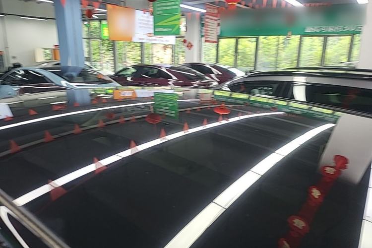 Used VOYAH COURAGE 2025 Model Four-Wheel-Drive Qiankun Edition Roof